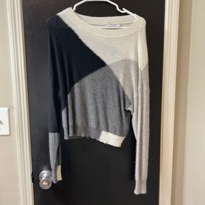 Olivaceous gray black and white sweater